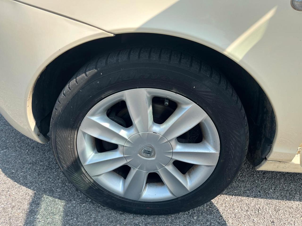 Lancia Ypsilon 1.2