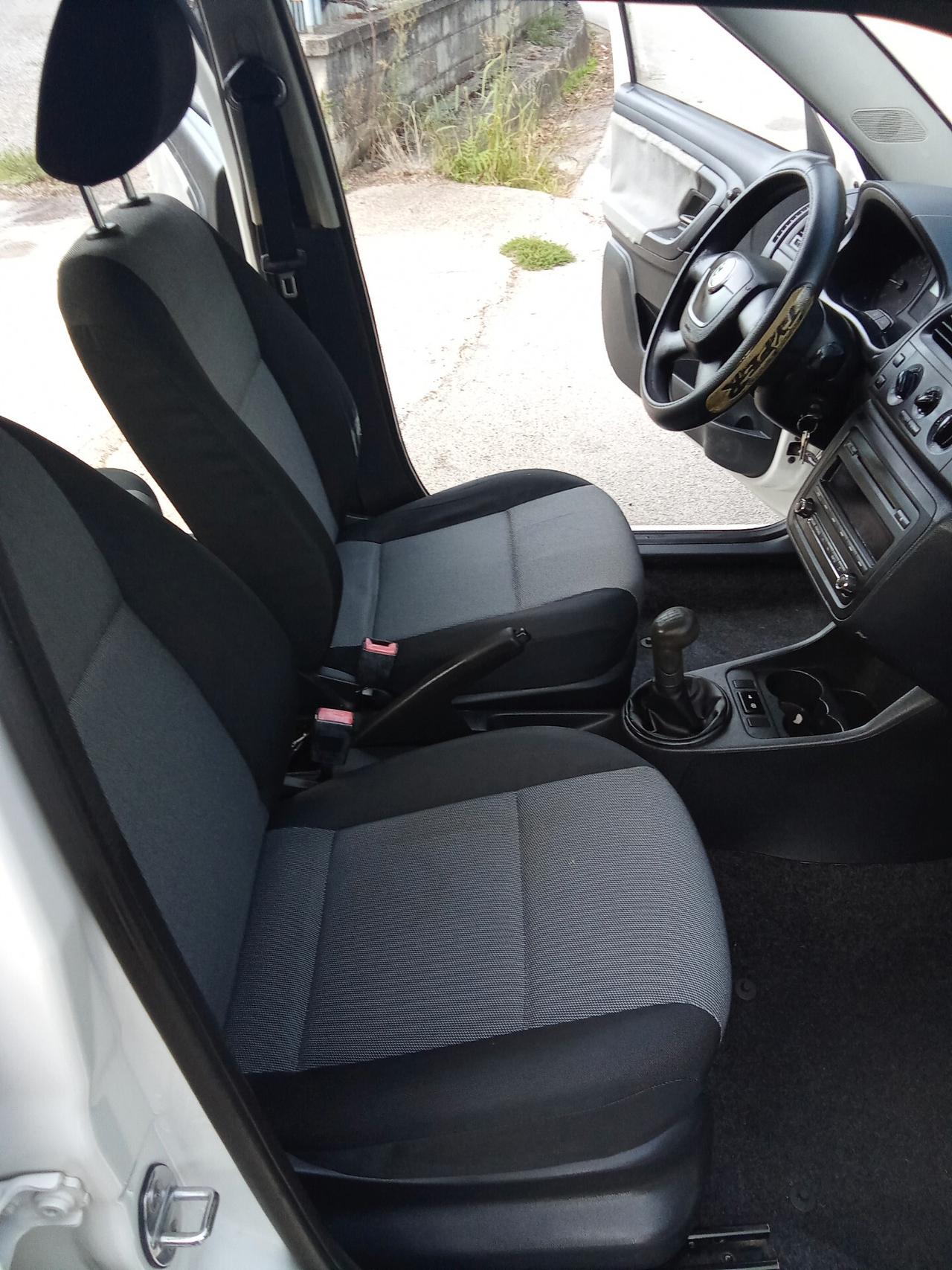 Skoda Fabia 1.6 TDI 75CV N1 011