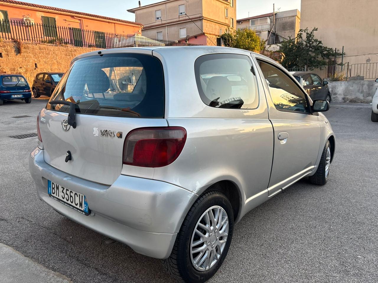 Toyota Yaris 1.0i 16V cat 3 porte