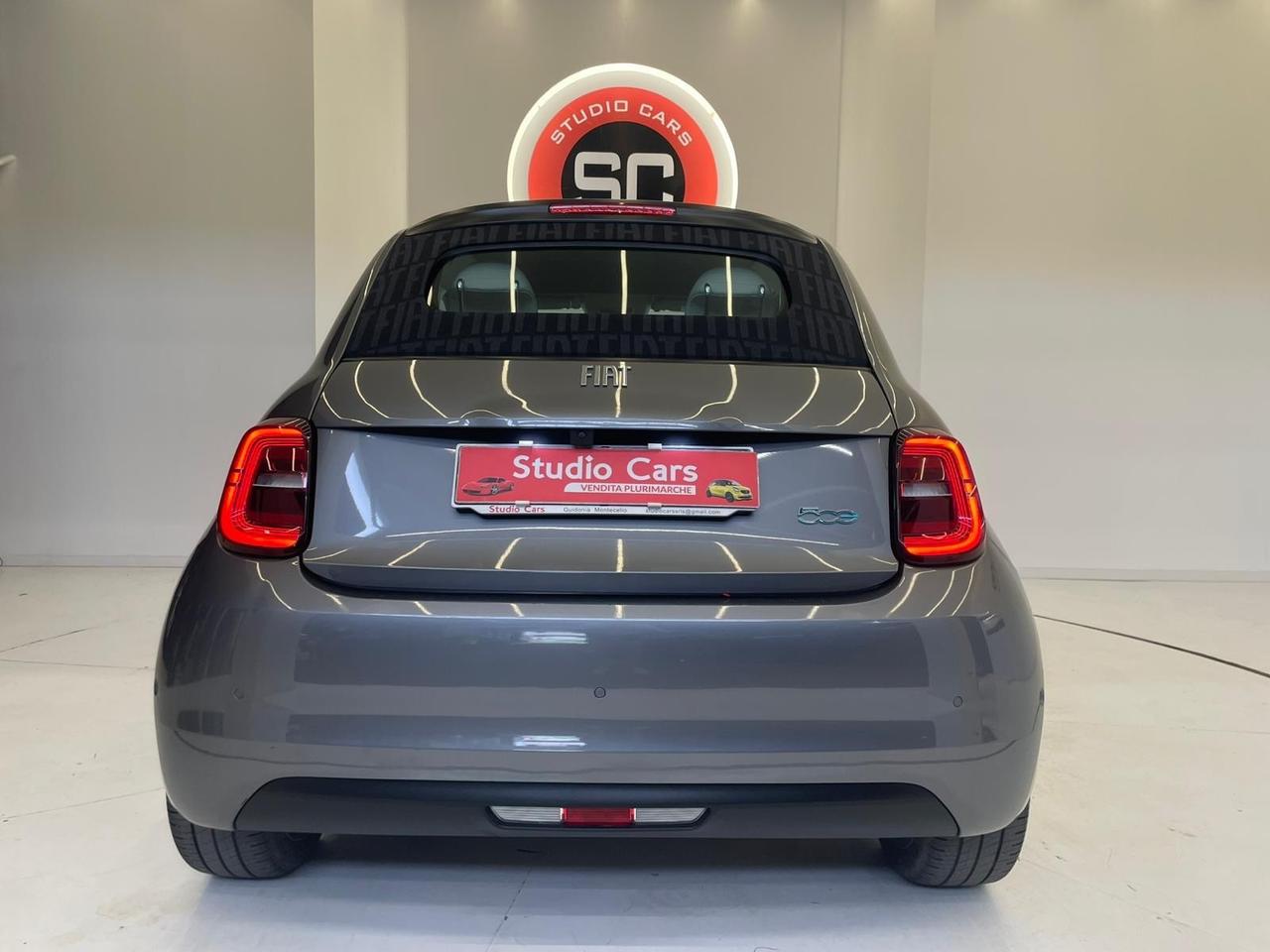 Fiat 500e Cabrio La Prima
