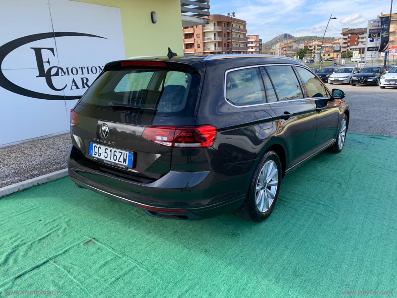 VOLKSWAGEN Passat Var. 2.0 TDI 122 CV EVO DSG Bus. - 2021