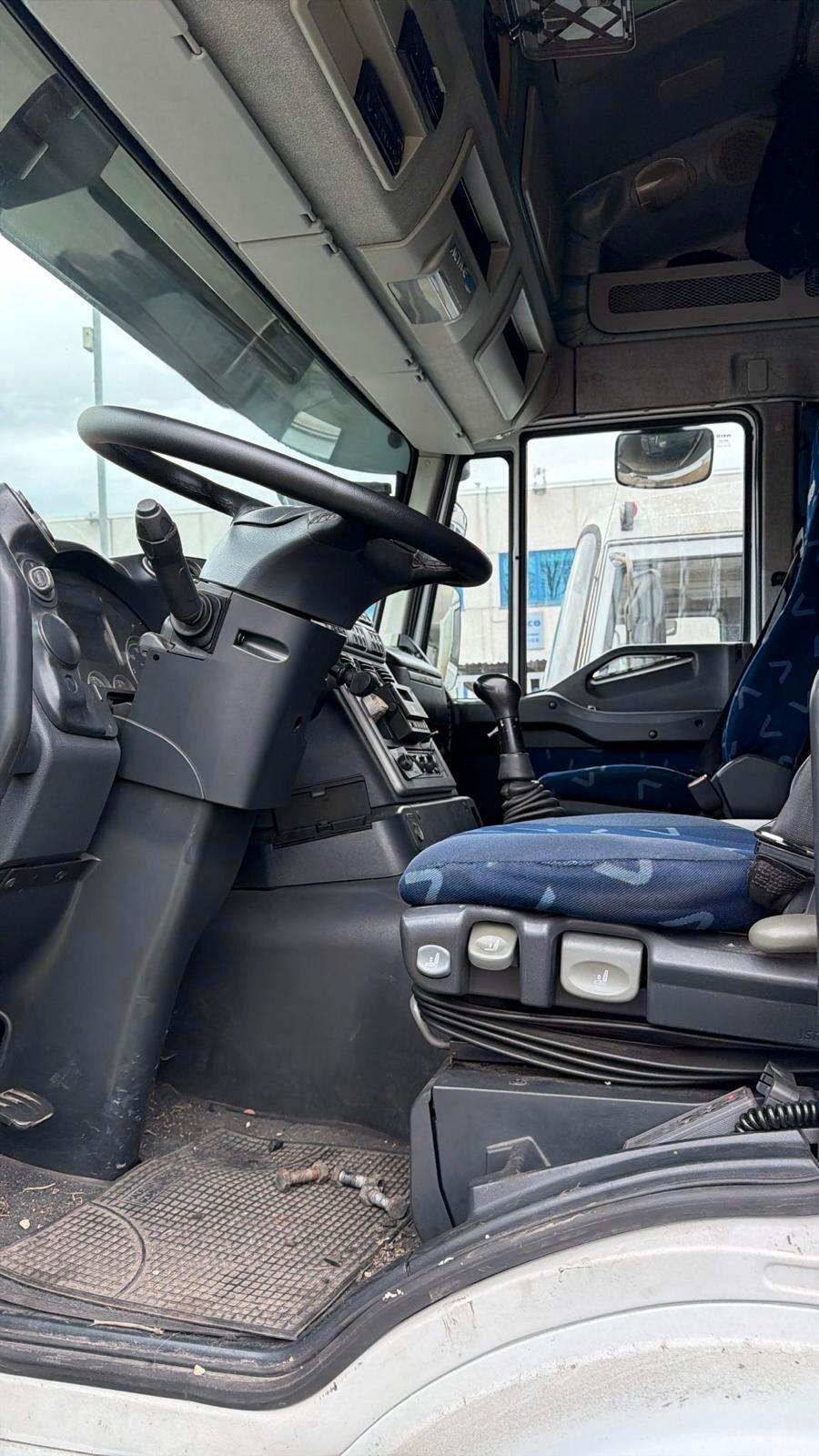 Iveco STARLIS 360 E5 FRIGO+PEDANA 9.60 FRC NON MARCIANTE