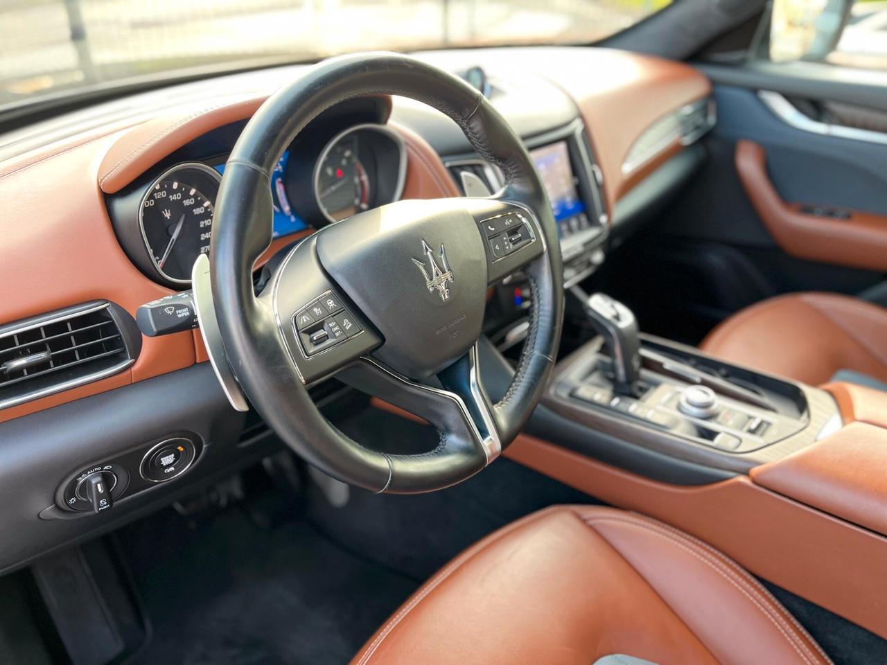 MASERATI LEVANTE 250cv AWD GRANLUSSO