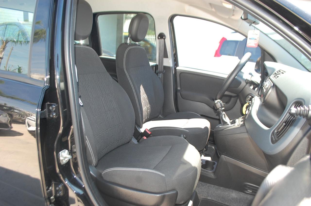 Fiat Panda 1.0 firefly hybrid 70CV S&S Uff Italy Clima City