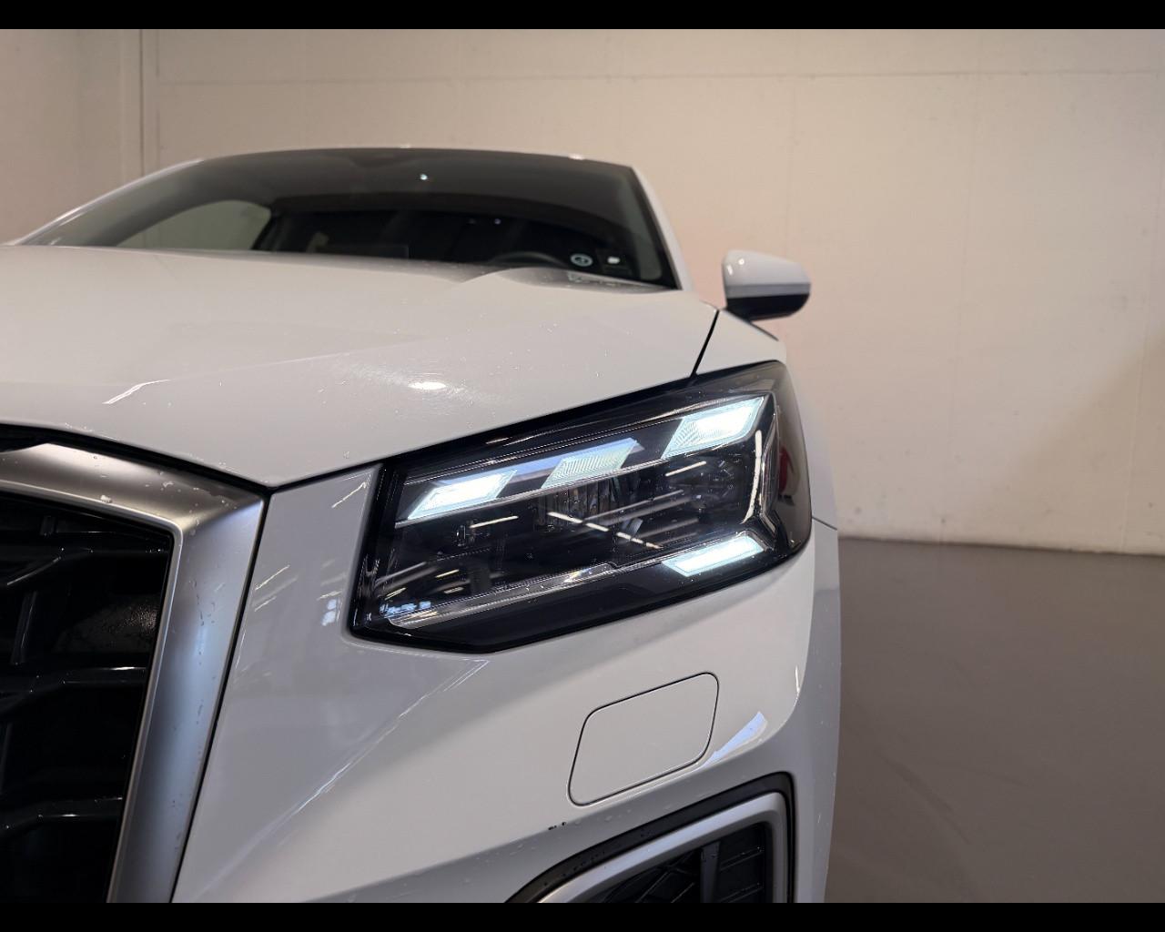 AUDI Q2 35 TFSI S-TRONIC S-LINE EDITION