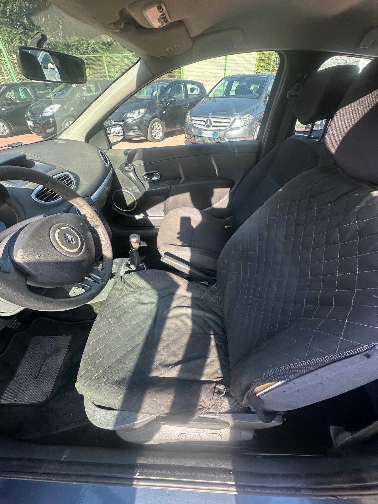 Renault Clio 1.2 16V 3 porte Luxe