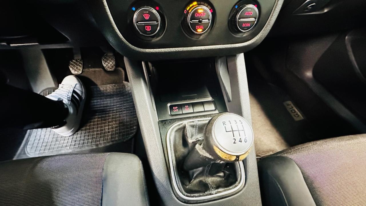 Volkswagen Golf 1.9 TDI Sportline.anche per neopatentati