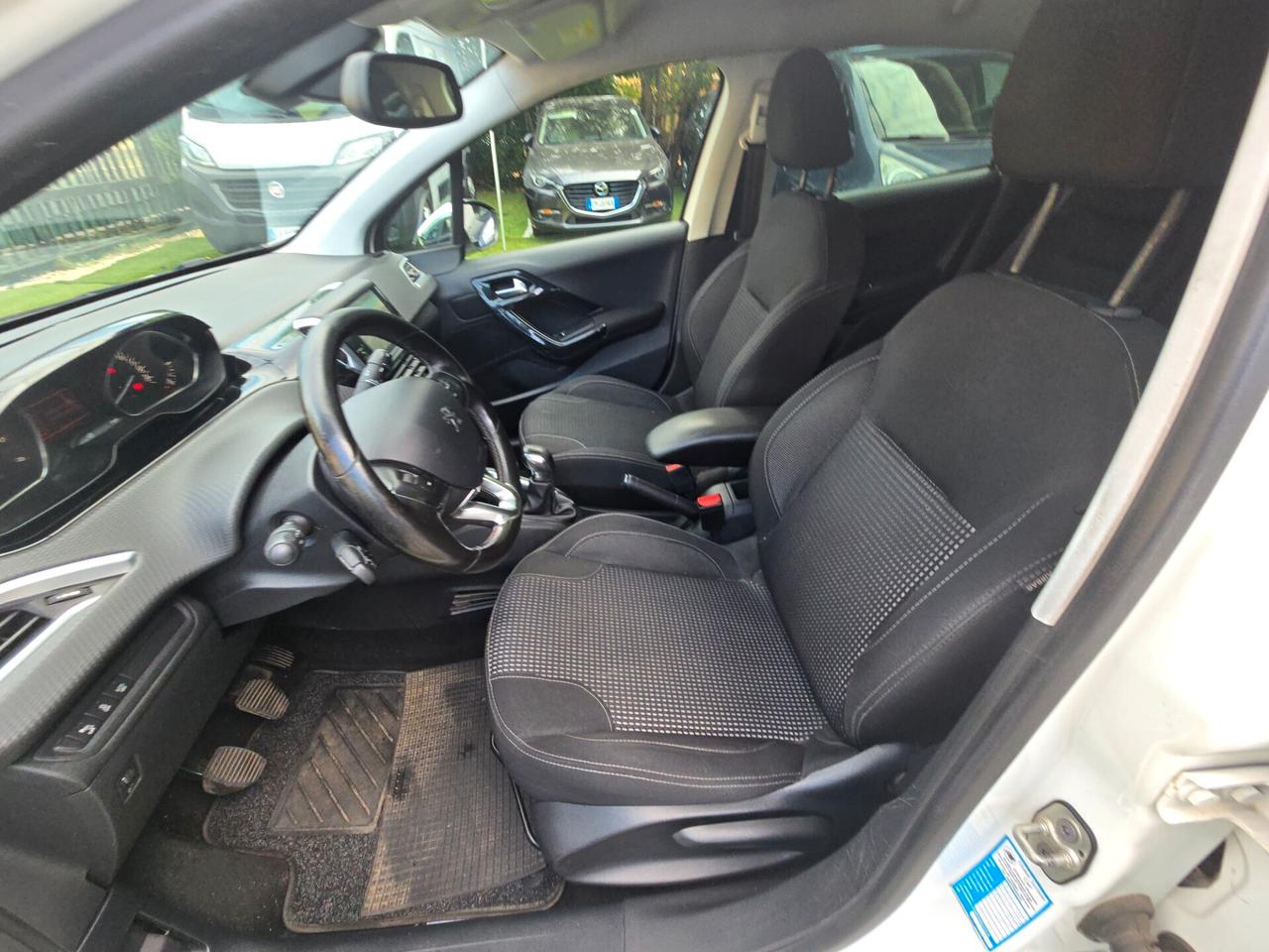 Peugeot 208 1.6HDI 100CV Allure EURO6-2015