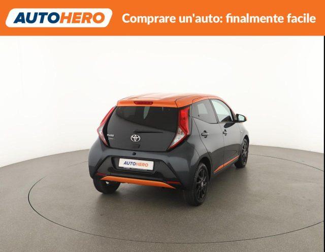 TOYOTA Aygo Connect 1.0 VVT-i 72 CV 5 porte x-play