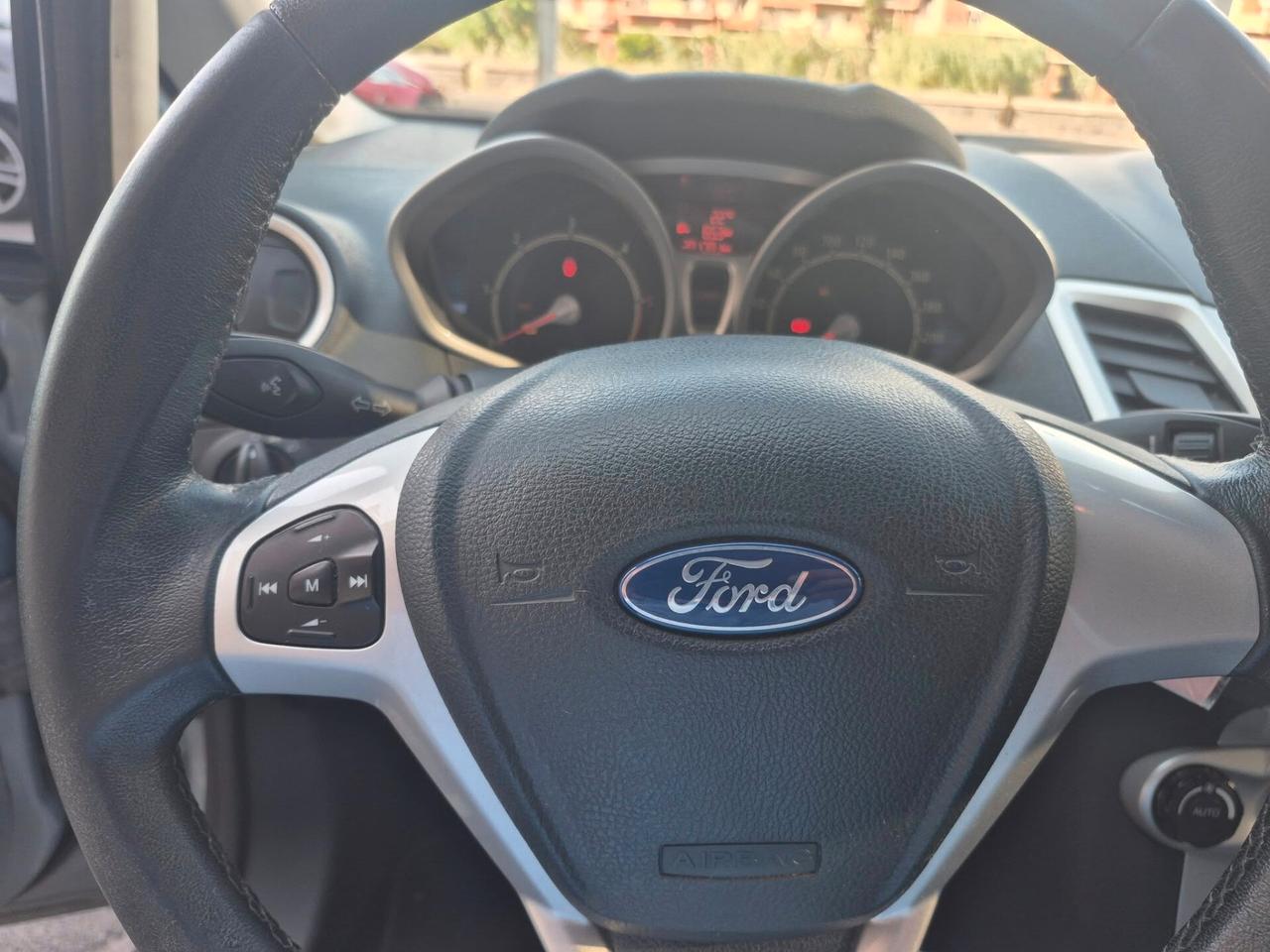 Ford Fiesta 1.4 TDCi 5p. Titanium