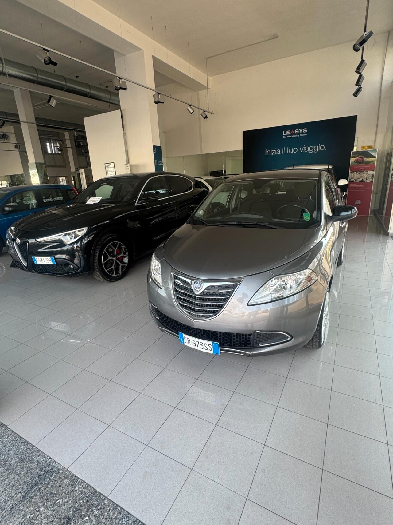 LANCIA YPSILON 1.2 69 CV GOLD -5 POSTI