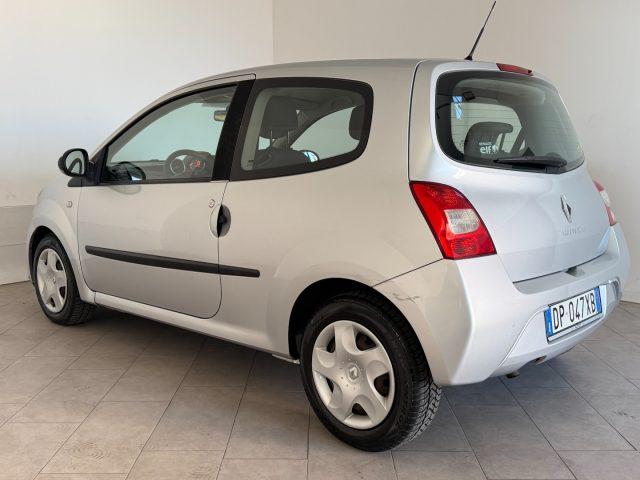 RENAULT Twingo 1.2 16V Initiale