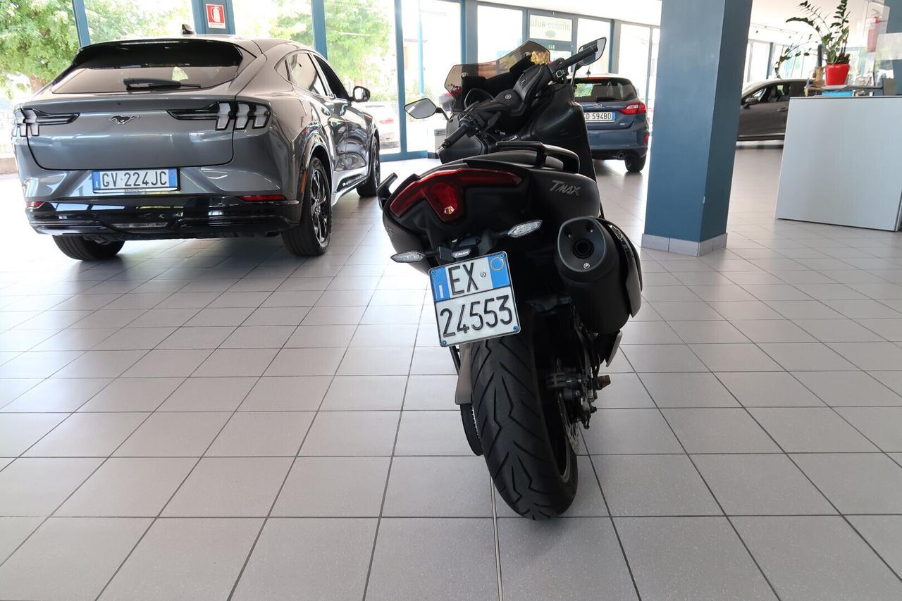 Yamaha TMAX 560