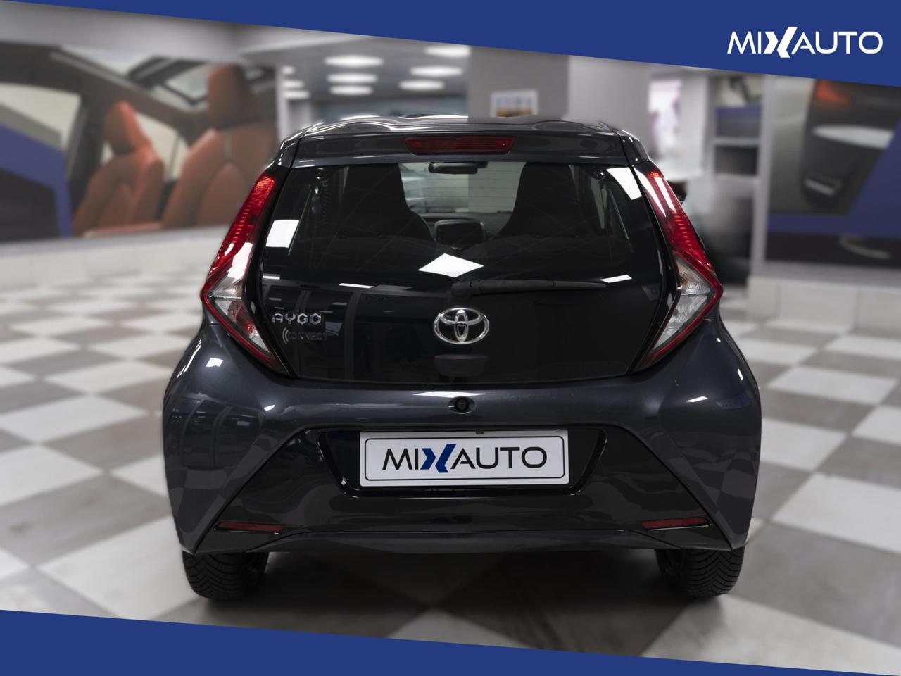 Toyota Aygo 1.0 X-Play Connect 72CV
