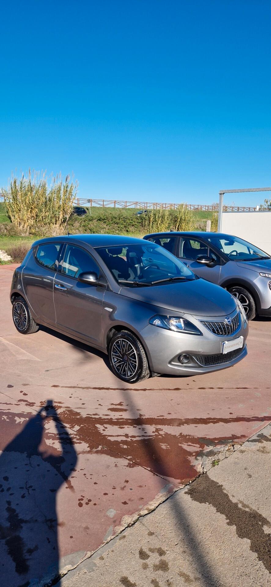 Lancia Ypsilon 1.0 FireFly 5 porte S&S Hybrid Maryne