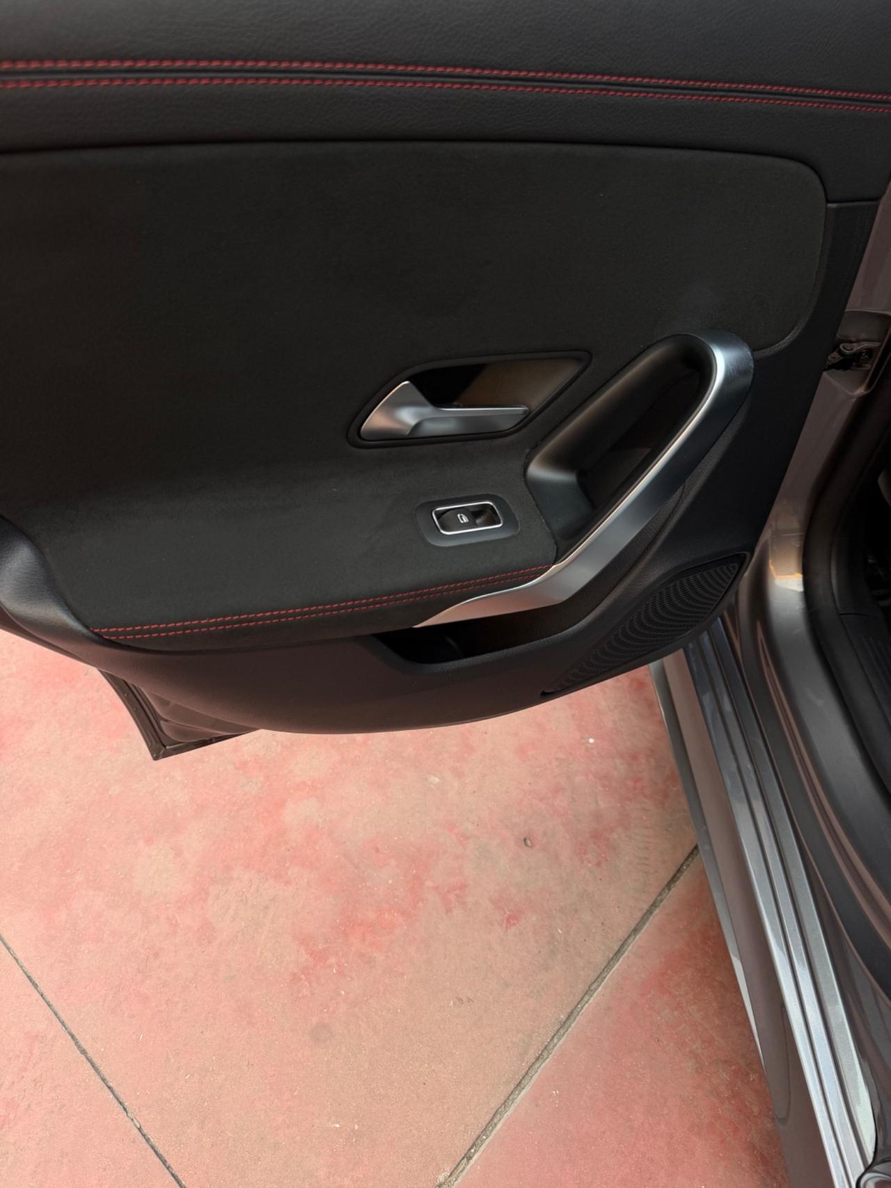 Mercedes-benz CLA 220 180 d Automatic Premium