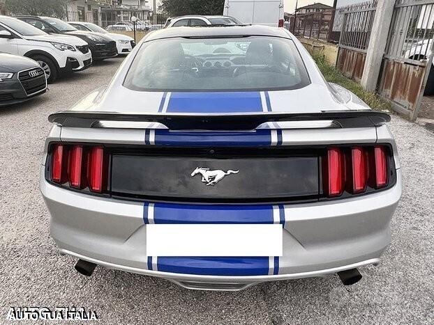 Ford mustang navi camera perfetta