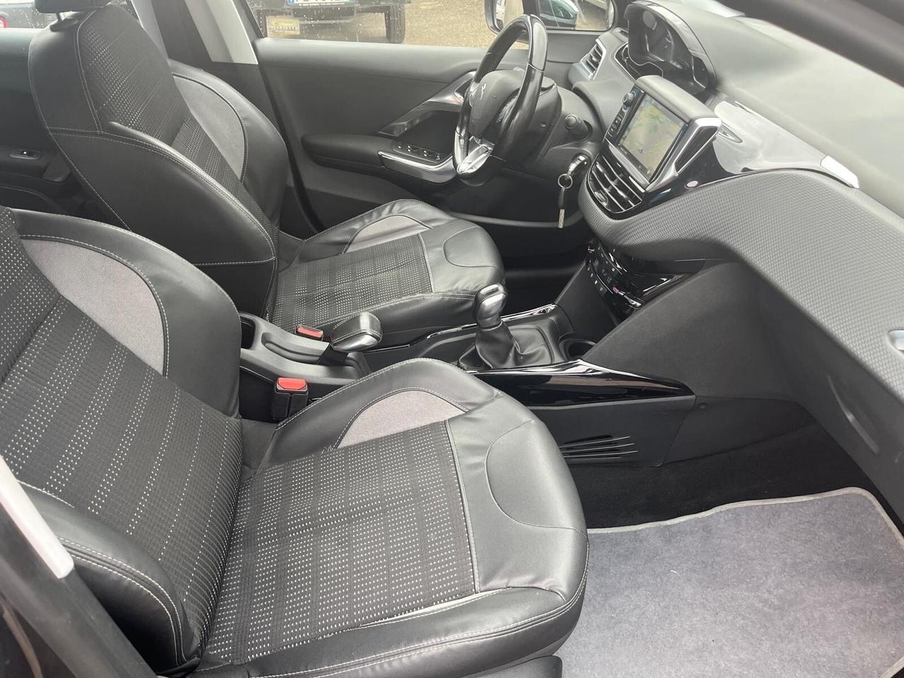 Peugeot 2008-1.2 benz-“allure”-2015