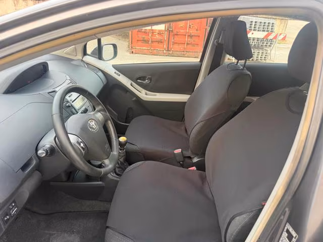 TOYOTA Yaris 1.4 D-4D DPF 5p Sol senza nessun lavoro da fare