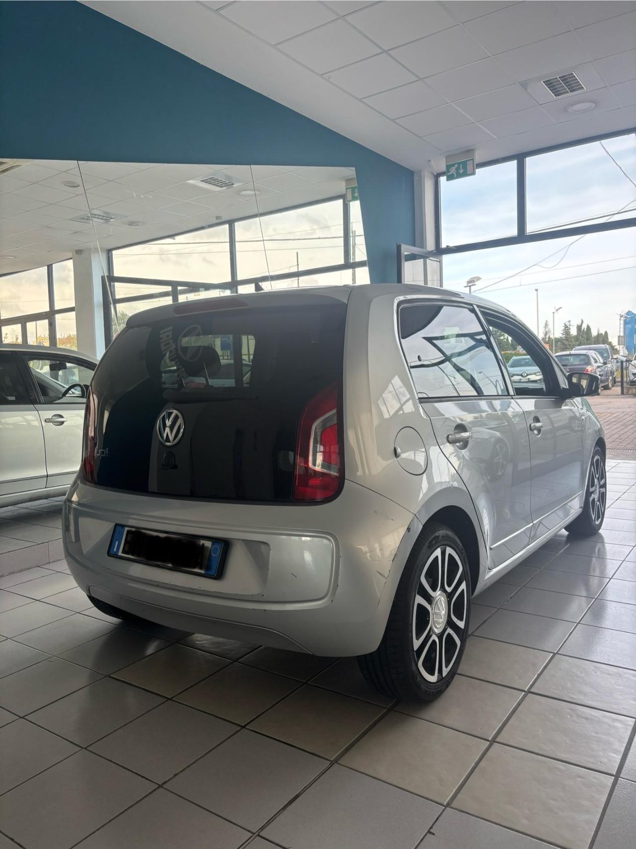 Volkswagen up! 1.0 75 CV 5p. high