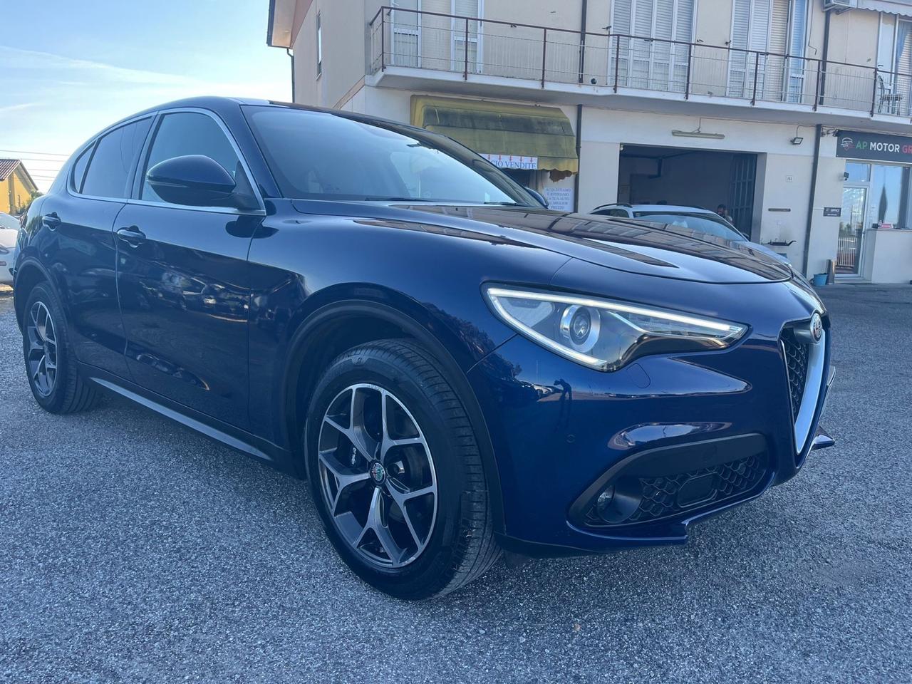 Alfa Romeo Stelvio 2.2 Turbodiesel 210 CV AT8 Q4 Super