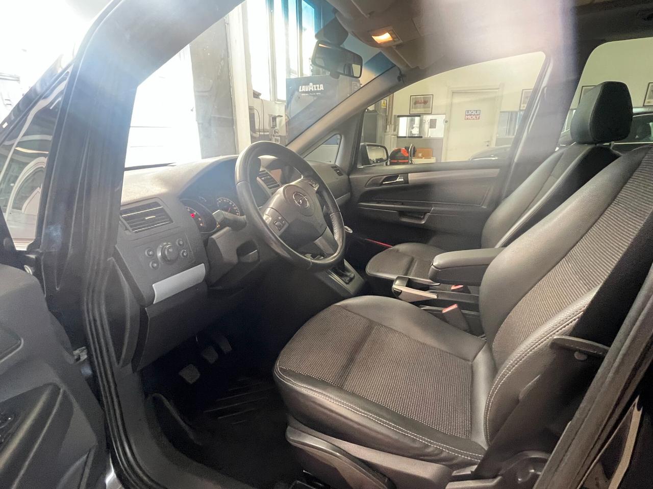 Opel Zafira 1.6 16V Twinport Club 7 POSTI