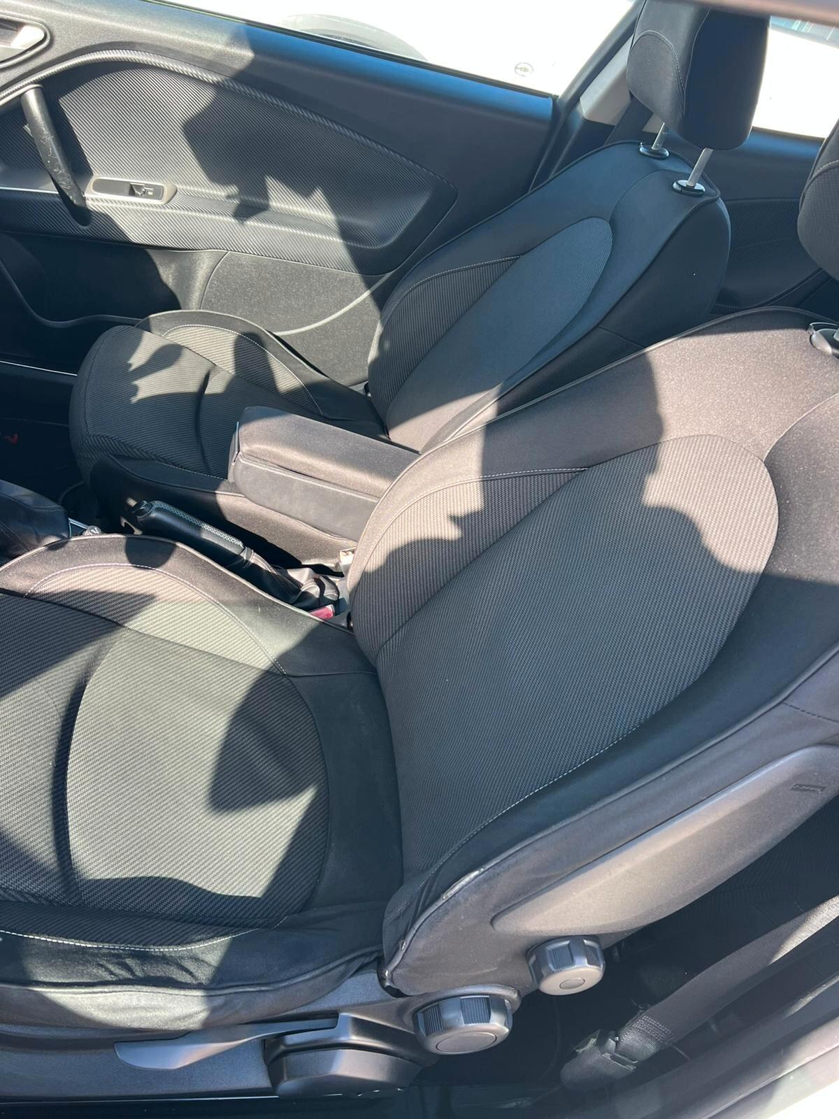 Alfa Romeo MiTo 1.6 JTDm 16V Distinctive Premium Pack