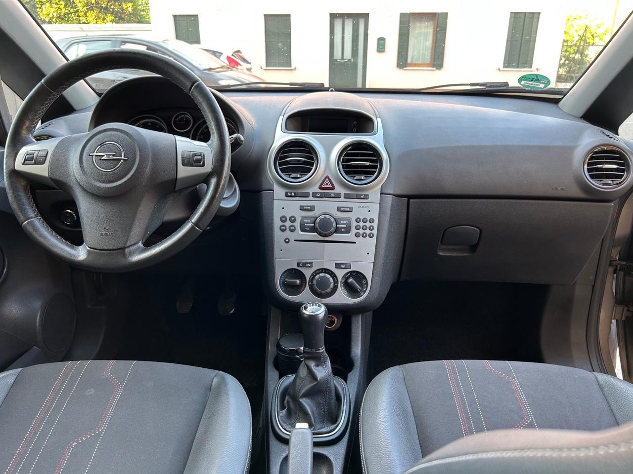 Opel Corsa 1.2 benzina sport 2012!!!!