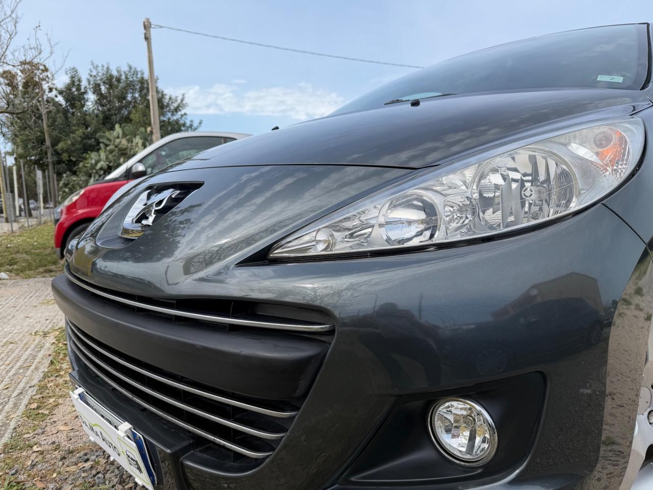 Peugeot 207 1.6 8V HDi 93CV 5p. Allure 2011