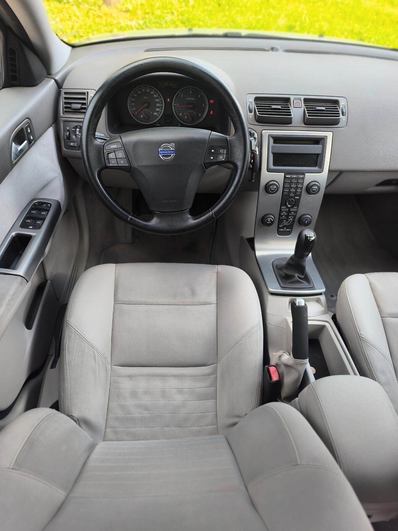 Volvo V50 2.0 D cat Summum 136cv