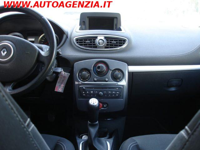 RENAULT Clio 1.2 16V 5 porte Dynamique