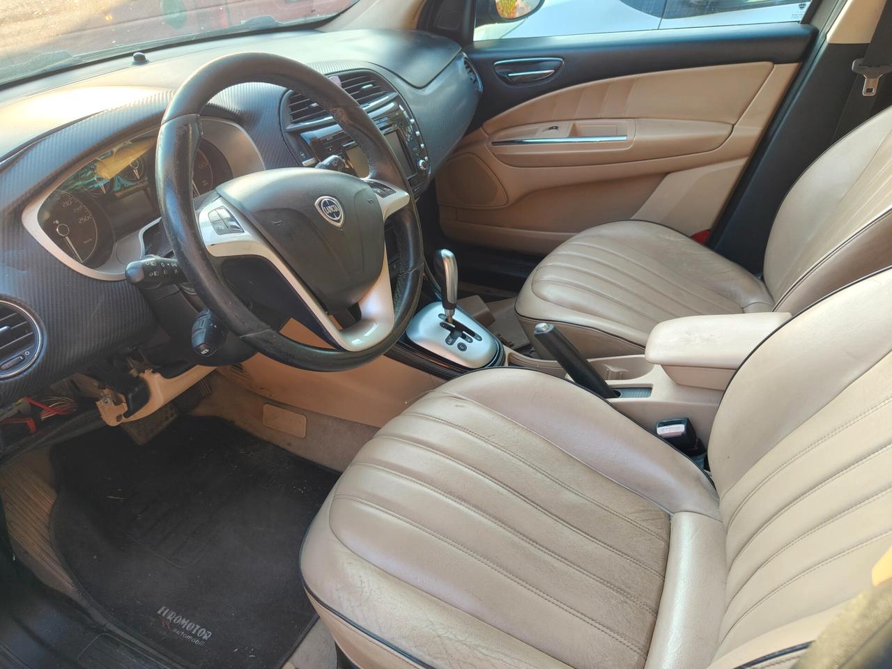 Lancia Delta 1.6 MJT Selectronic Platinum