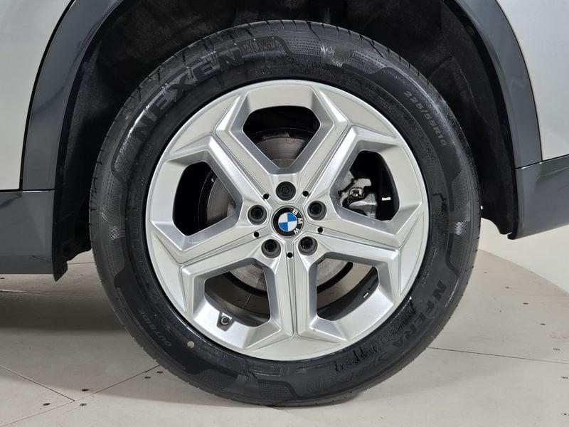 BMW X1 U11 xdrive23i mhev 48V X-Line auto