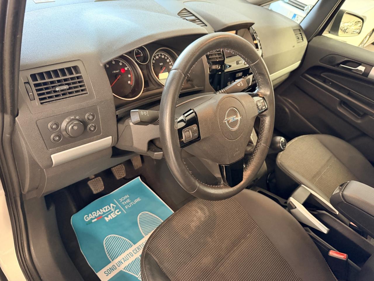 Opel Zafira 1.6 16V ecoM 94CV Cosmo 7 POSTI