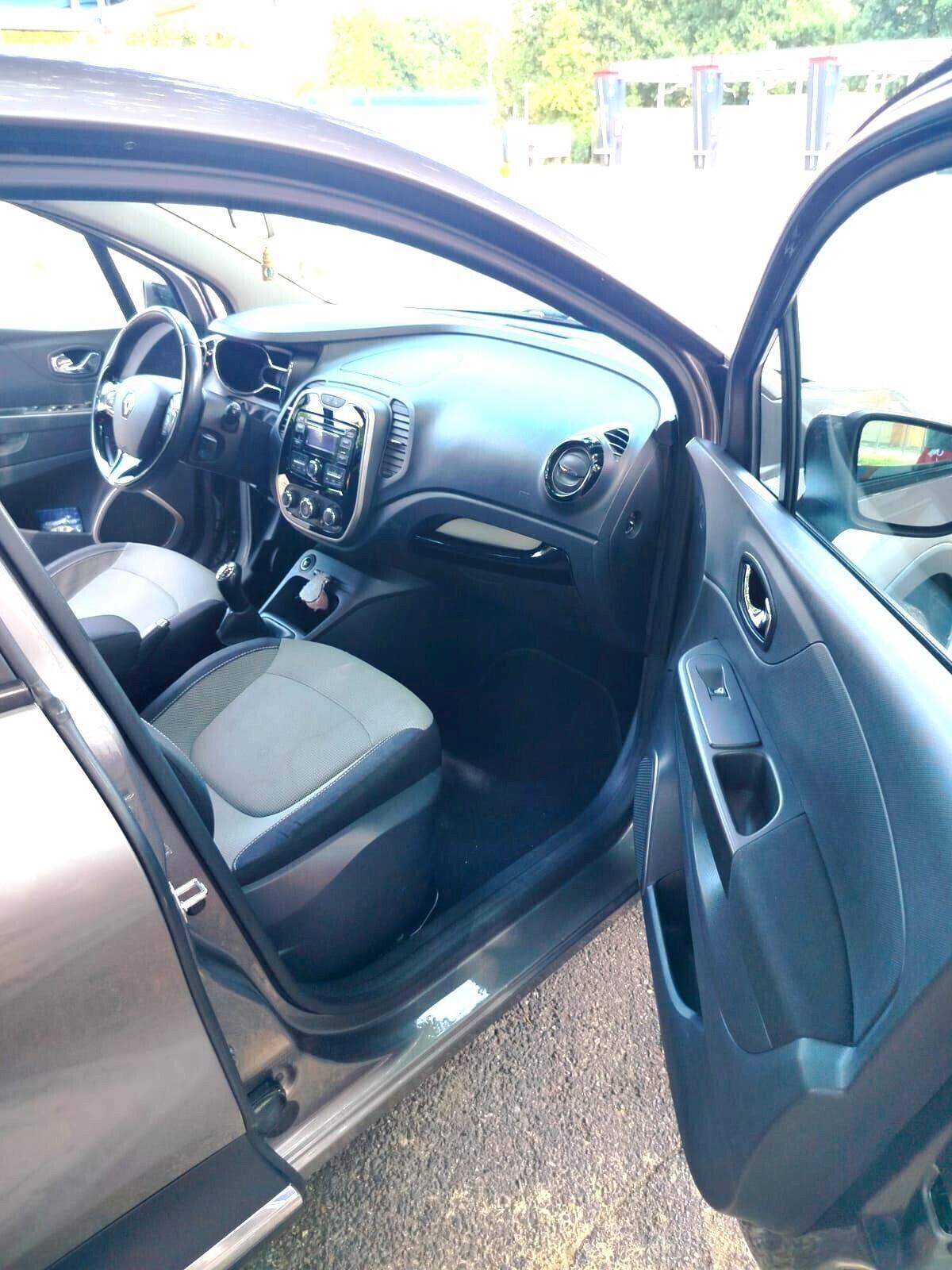 RENAULT CAPTUR 0,9 TCe-UNICO PROP-3 REVISIO-EURO 6