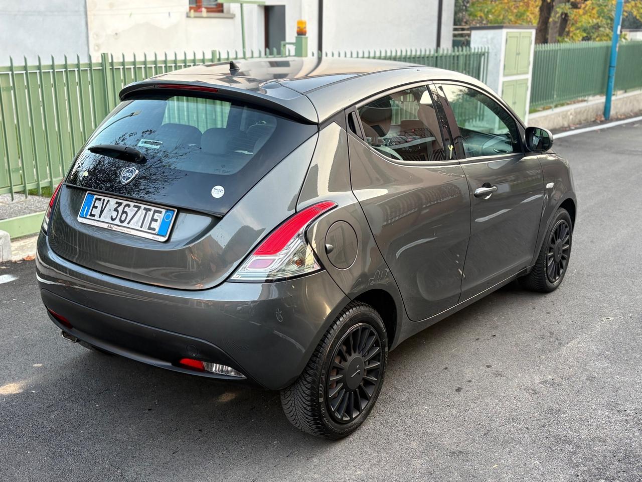 Lancia Ypsilon 1.2 BENZINA 2014 NEOPATENTATI