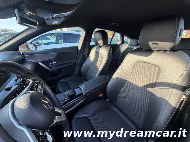 MERCEDES-BENZ CLA 200 d 150cv Automatic Shooting Brake Sport