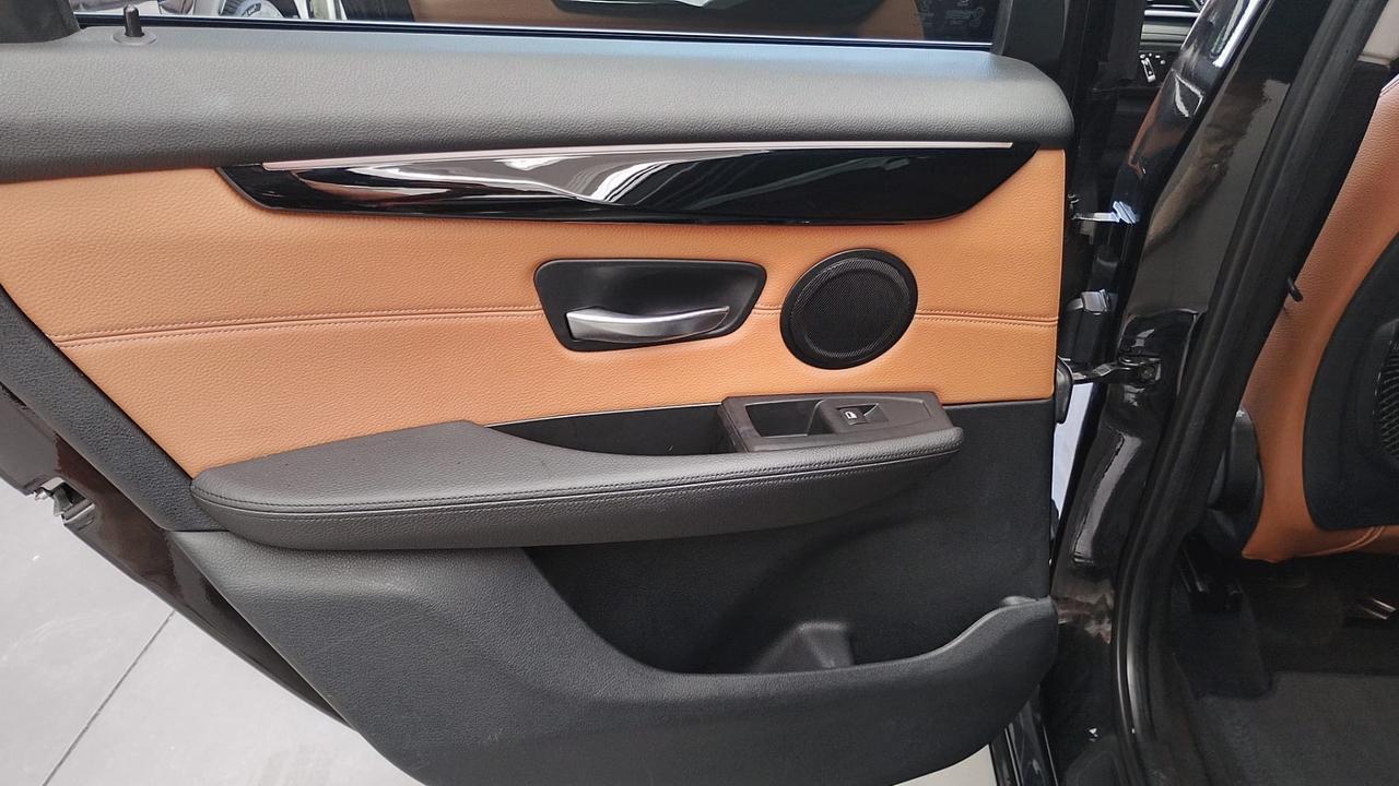Bmw 2er Active Tourer 218d Luxury