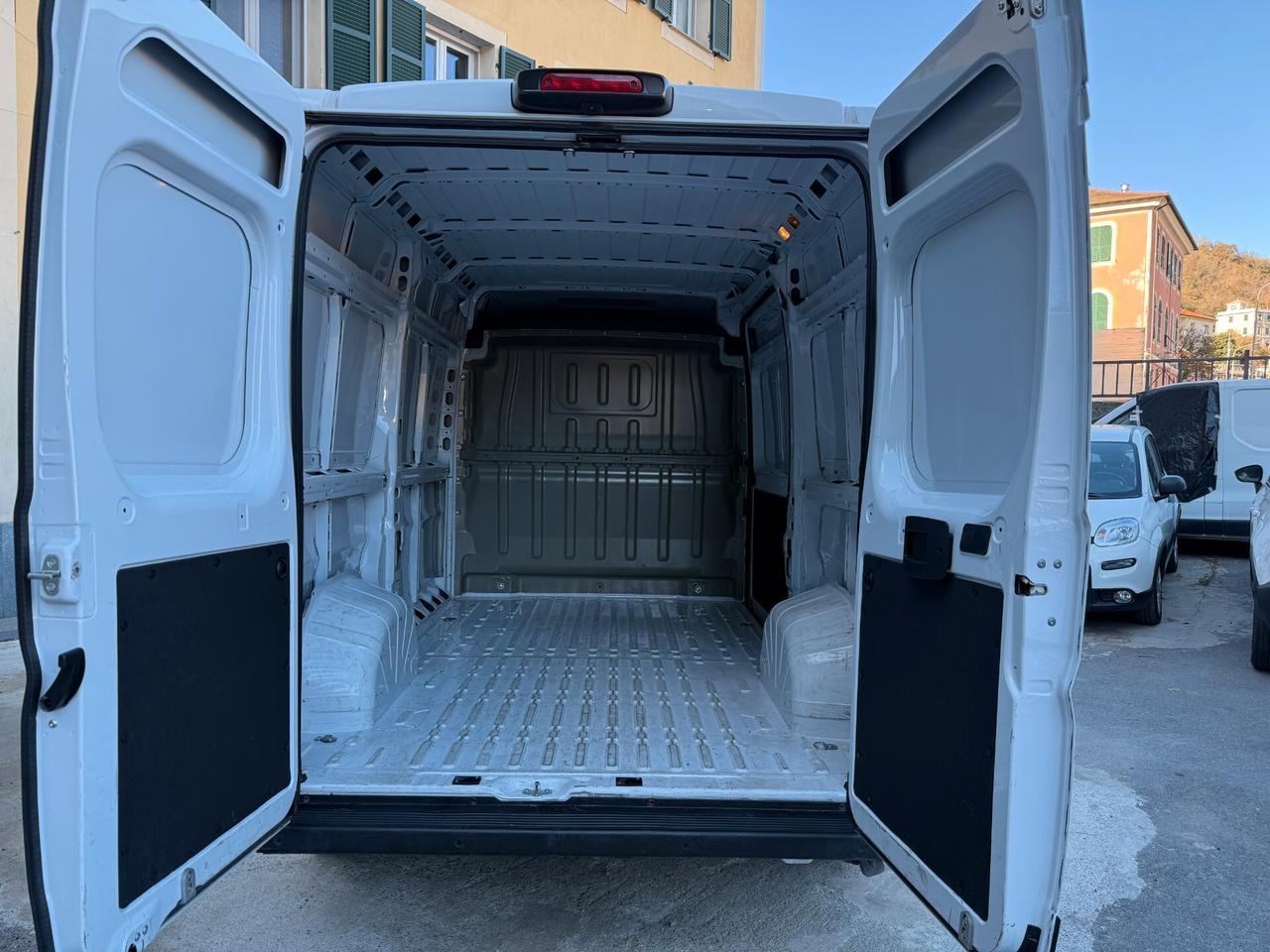 Peugeot Boxer 333 2.2 BlueHDi 140 S&S PM-TM Furgone