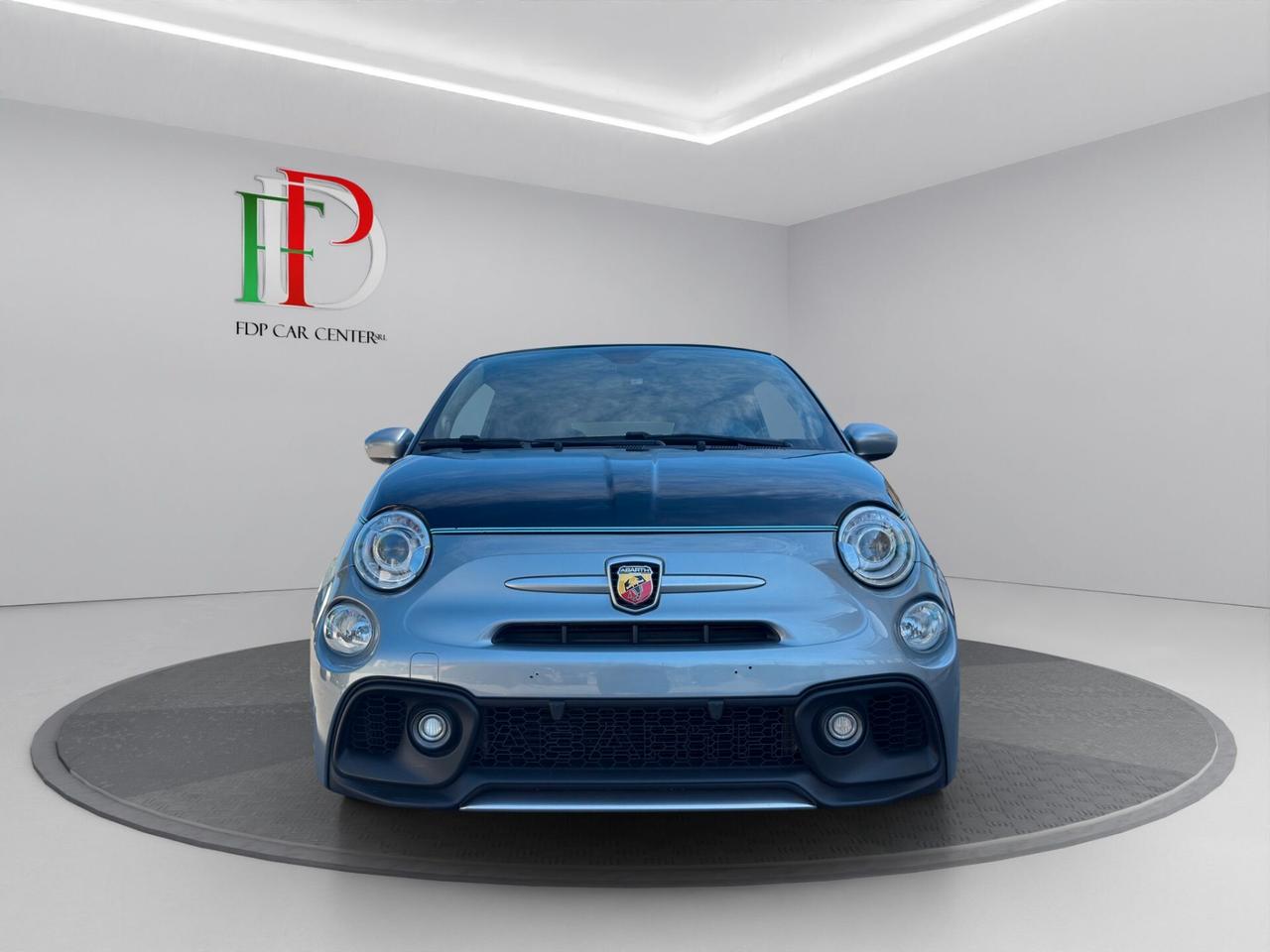 Abarth 695 Cabrio 1.4 Turbo Rivale