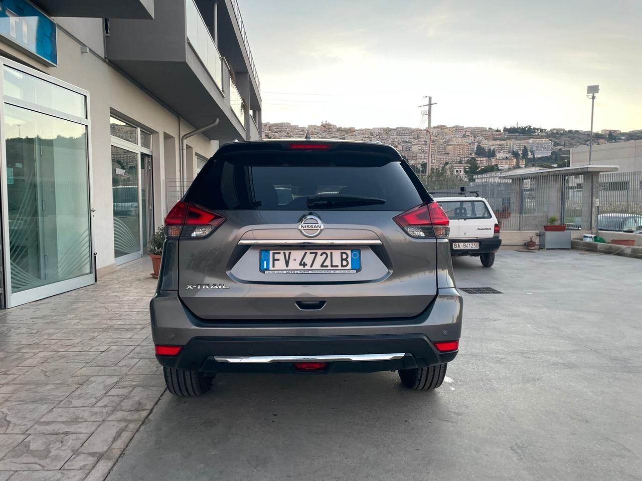 Nissan X-Trail dCi 4WD inserimento manuale