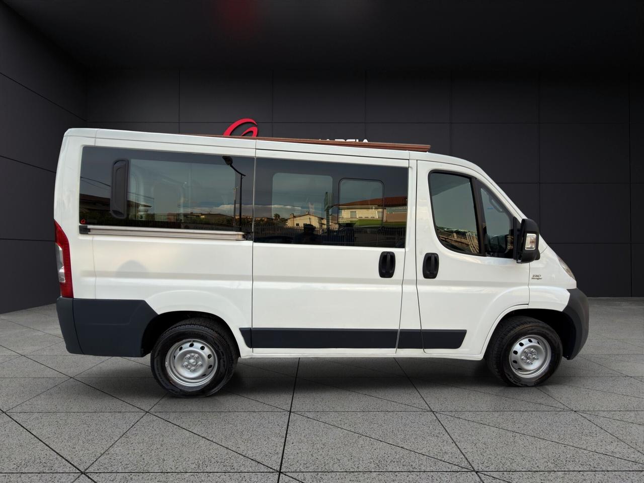 Fiat Ducato 2.3 MJT 130CV Furgone Vetrato 9 Posti