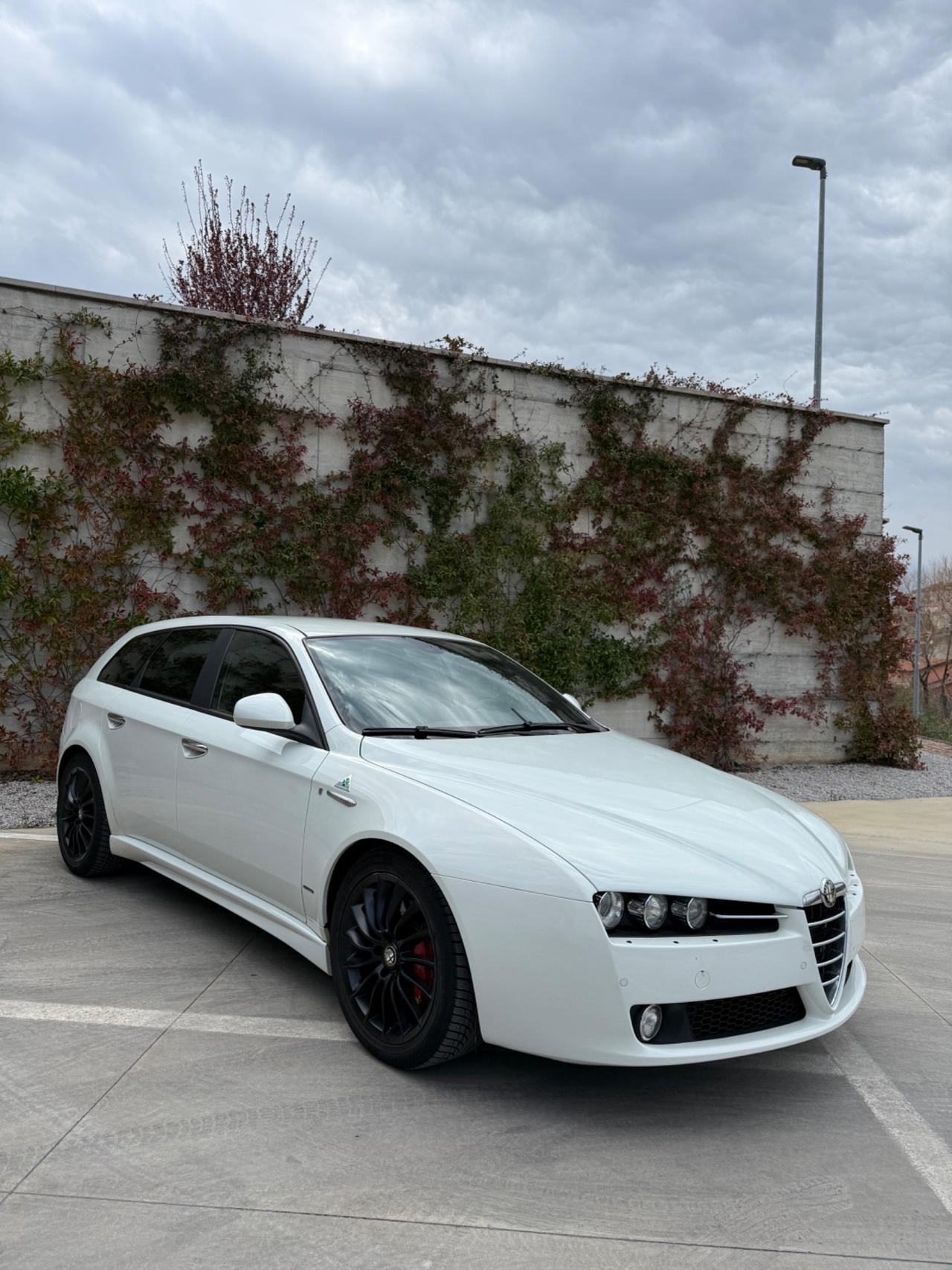 Alfa Romeo 159 Turismo internazionale 1750 TBI