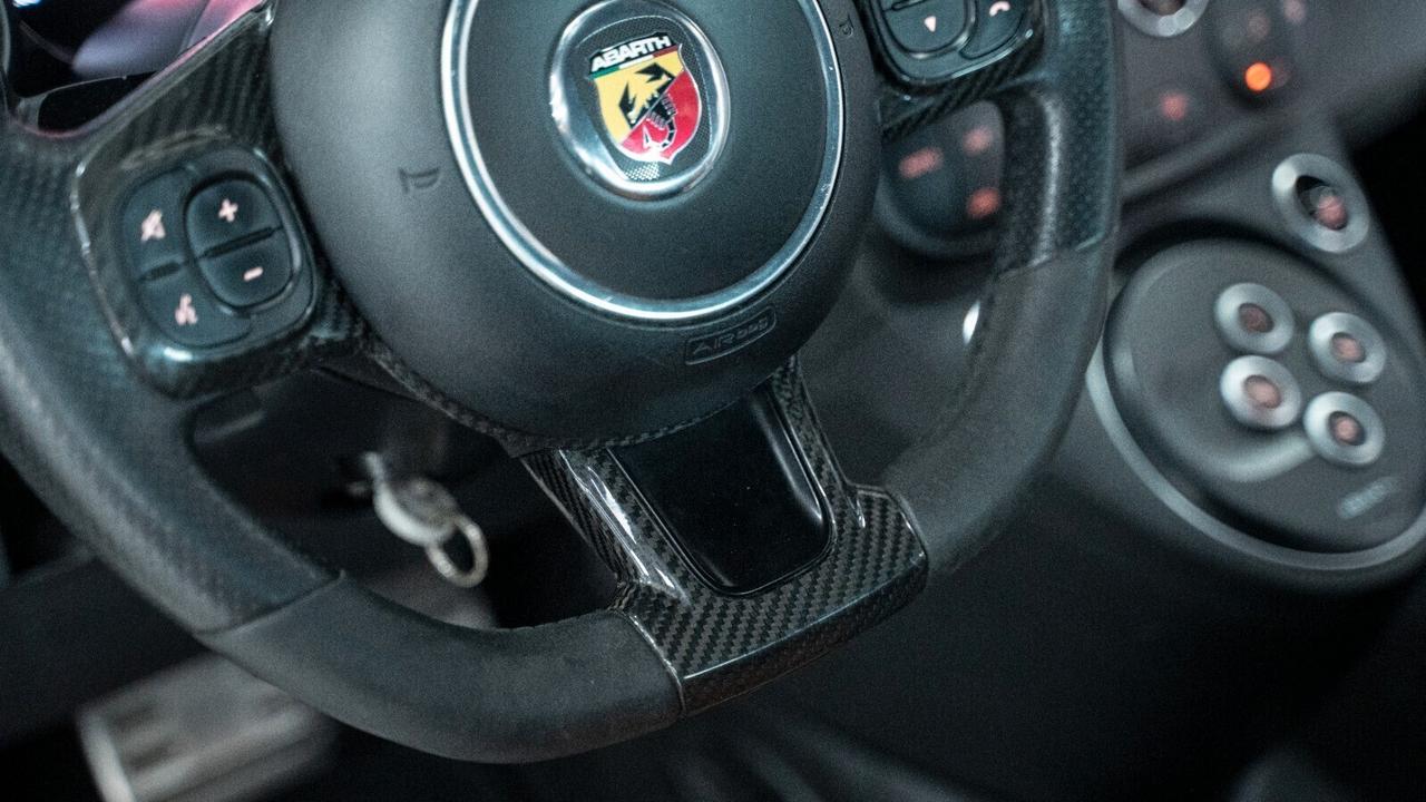 Abarth 595 Competizione 1.4 TJET 180CV AUTO SABELT BEATS CARBONIO AKRAPOVI