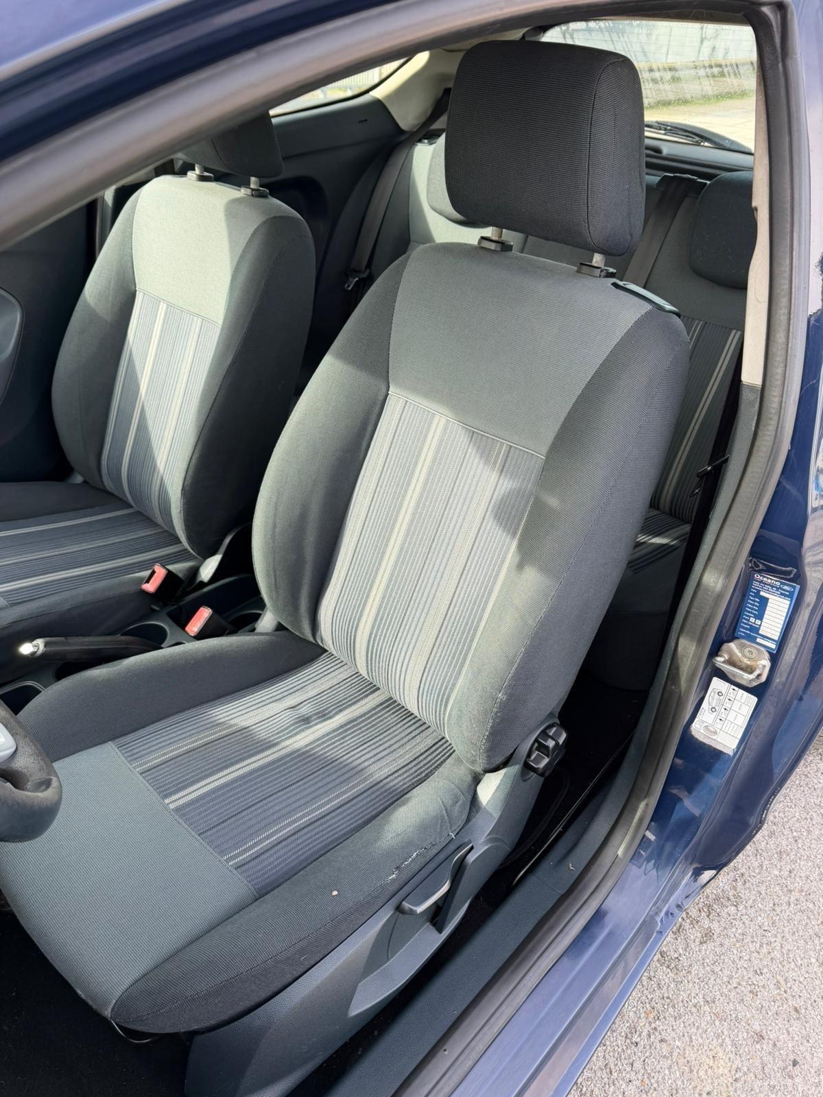 Ford Fiesta 1.4 3 porte Bz.- GPL Titanium