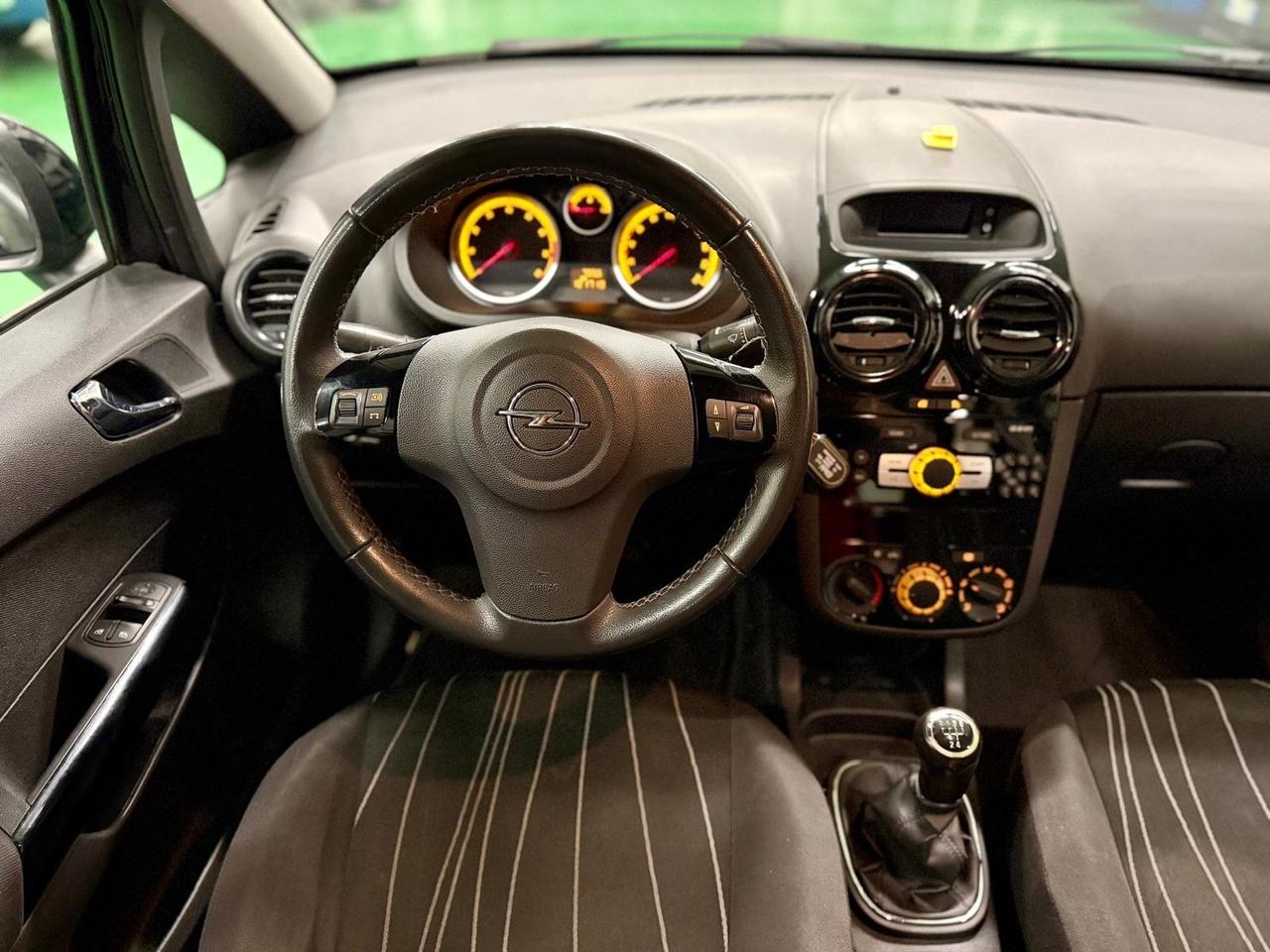 Opel Corsa 1.2 5 porte Edition