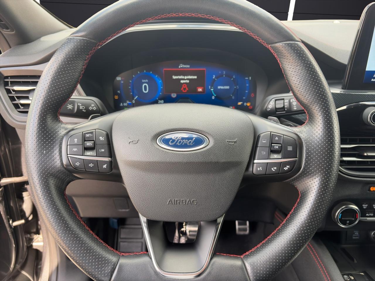 Ford Kuga 1.5 TDCi 120 cv ST-LINE - FULL OPTIONAL-MEMORY