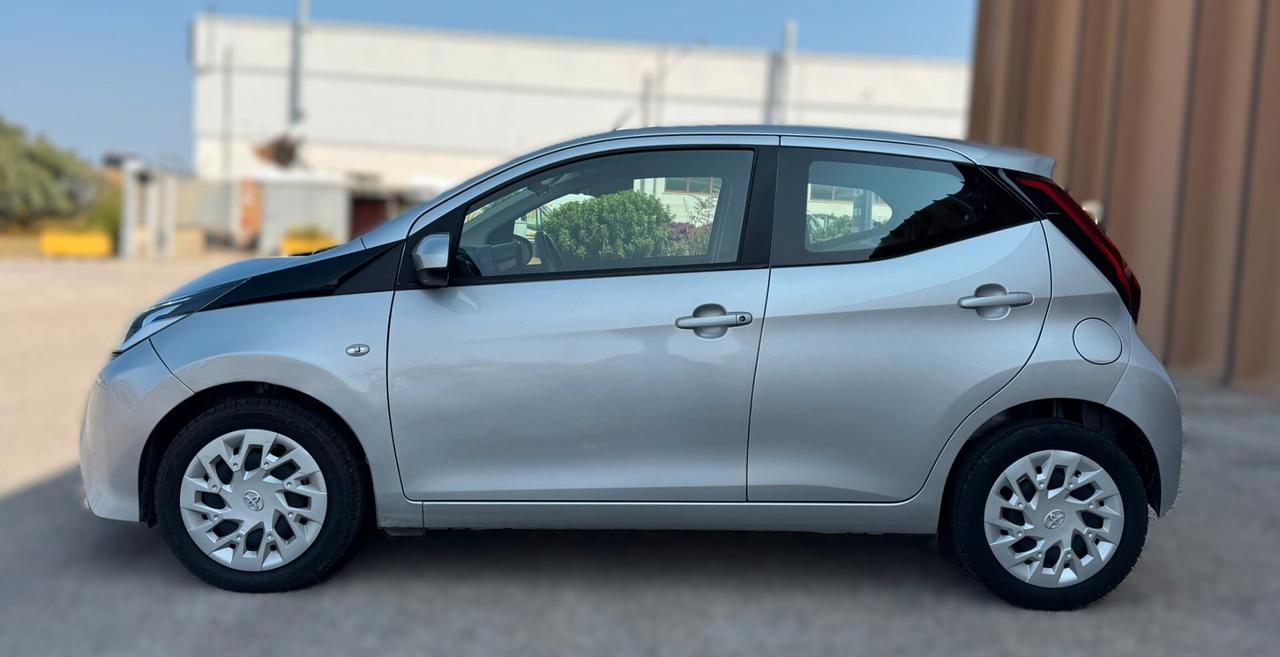 Toyota Aygo Connect 1.0 VVT-i 72 CV 5 - 2021