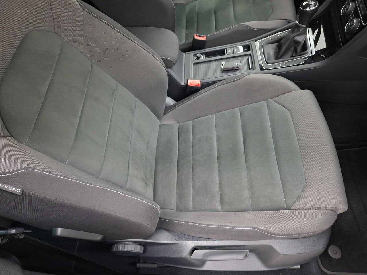 Volkswagen Golf 7.5 Highline 1.6 TDI 115cv BMT