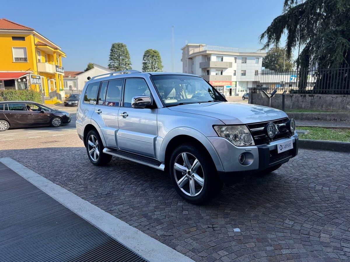 Mitsubishi Pajero 5 Porte Pajero 3.2 CR Invite 5p